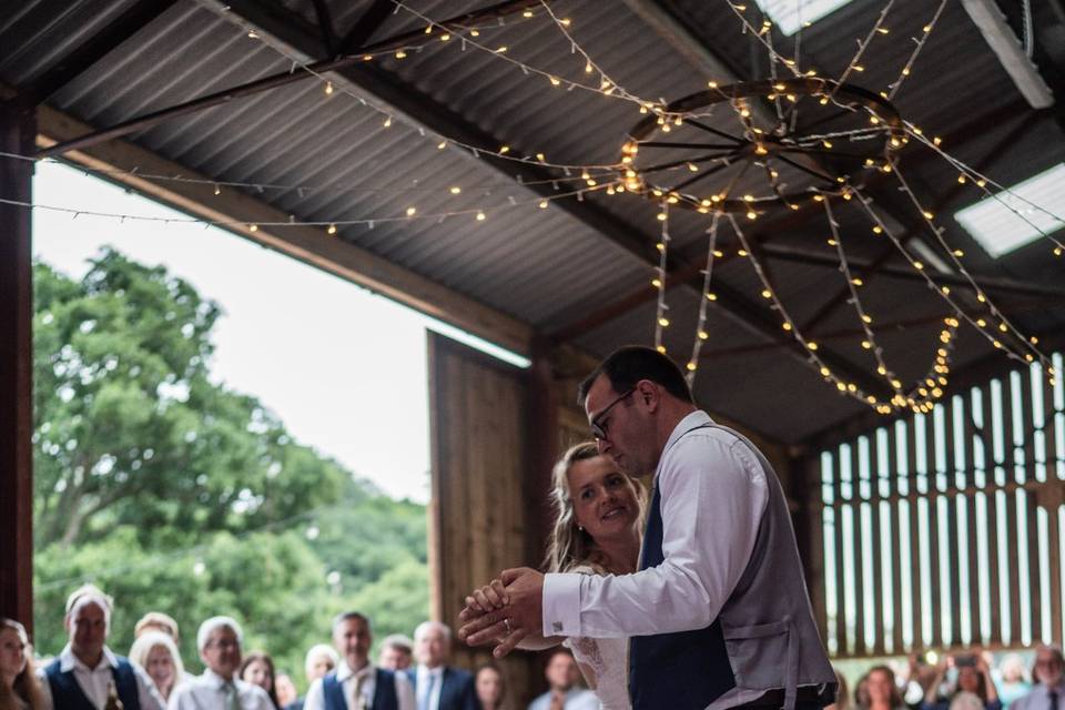 First dance in wedding barn