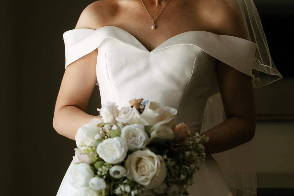 Classic bridal shot 🫶