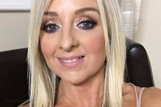 Julie - Makeup