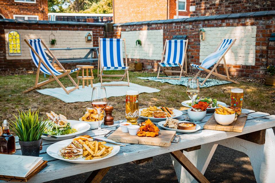 Al Fresco
