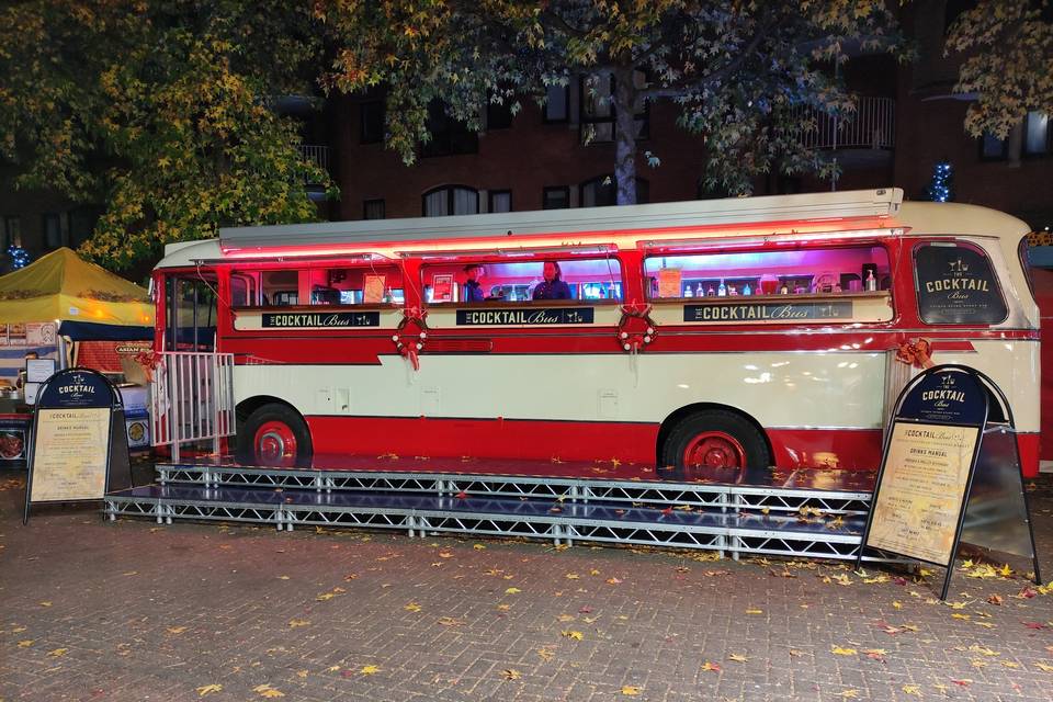 The Cocktail Bus - Bar Hire