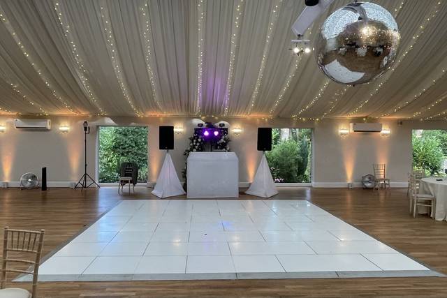 Wrenbury Hall