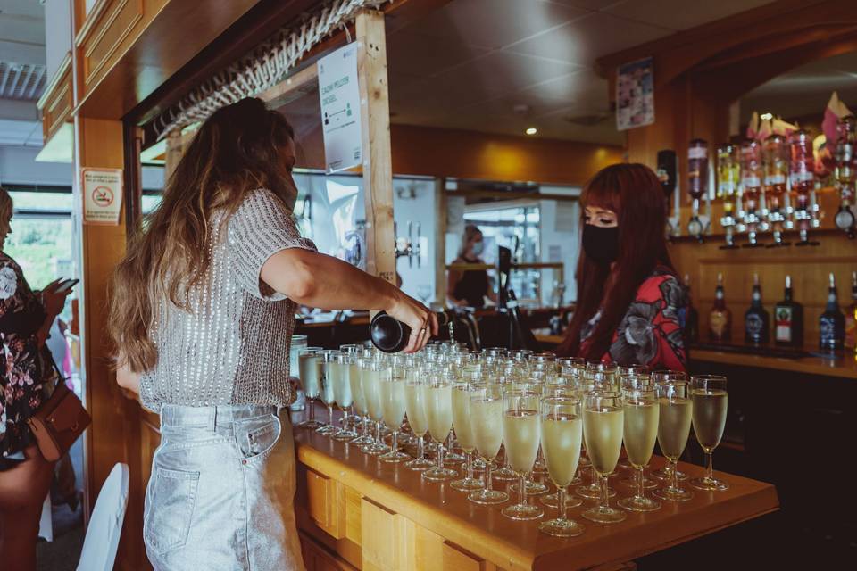 Pouring the bubbly