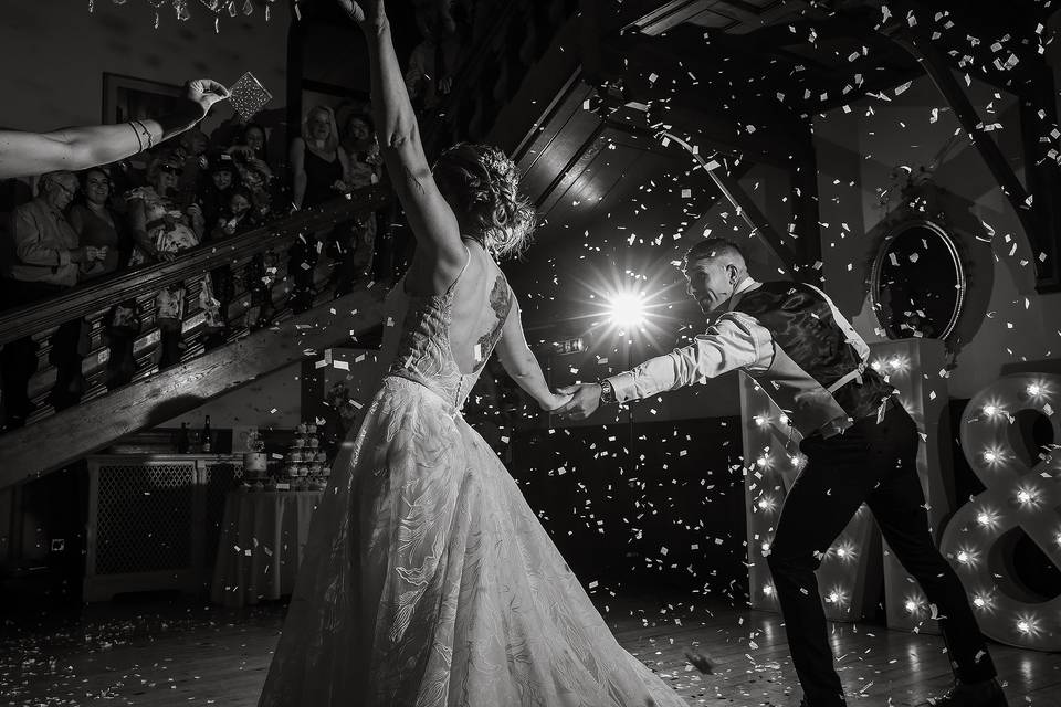 First dance confetti