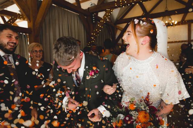 Sandhole Oak Barn