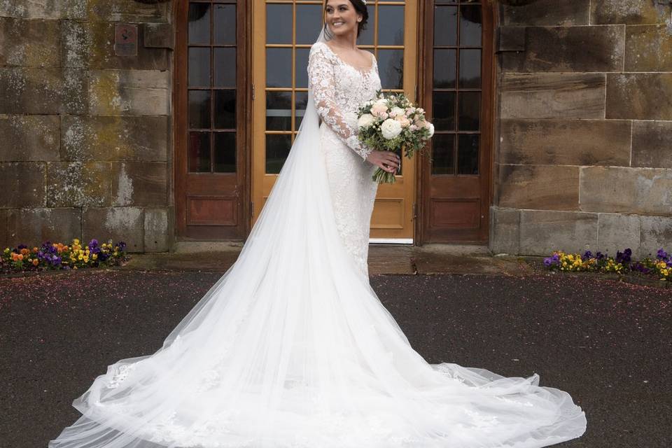 Breathtaking wedding dress