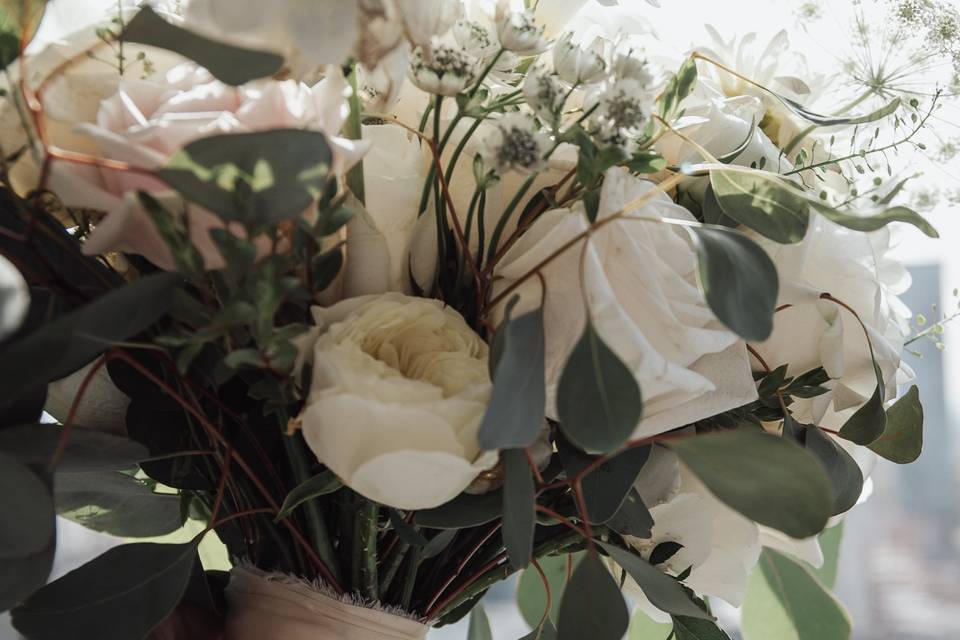 Bouquet with skyline