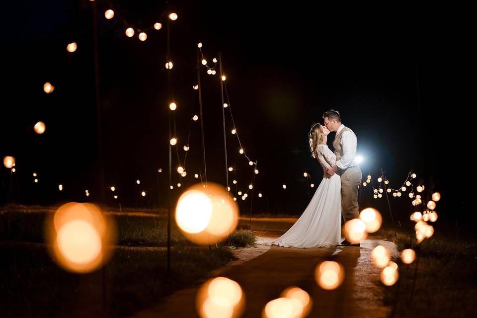After-dark wedding portraits