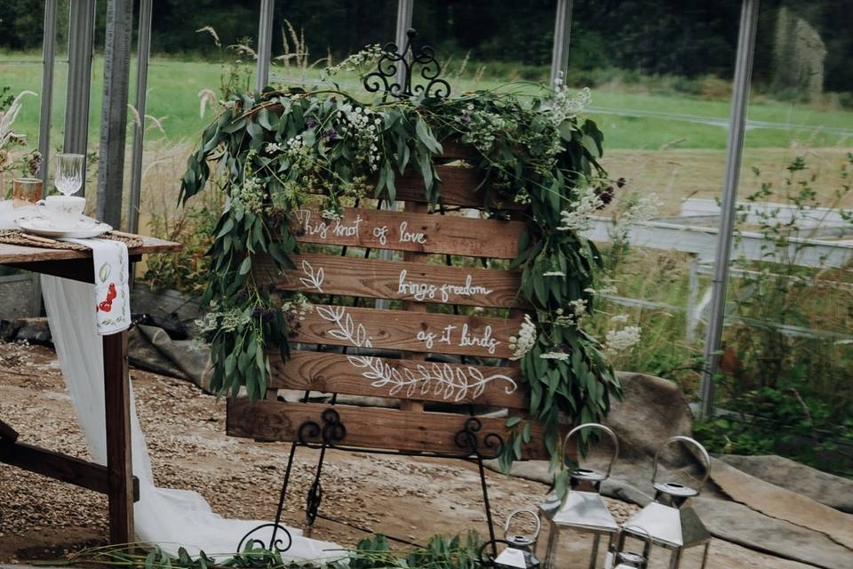 Rustic wedding sign