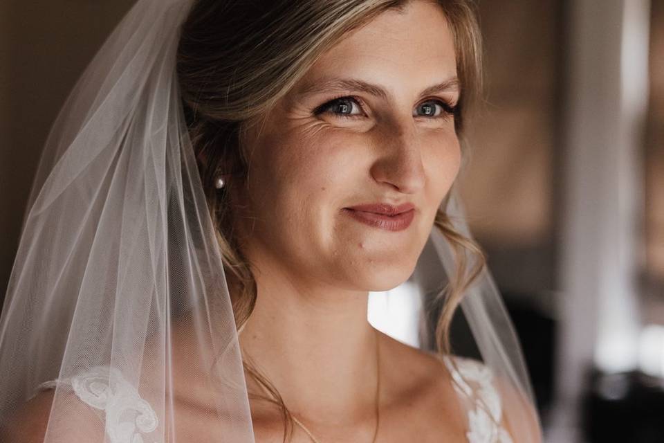 Bridal hair and makeup