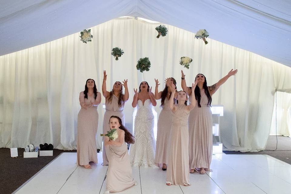 Bouquet toss