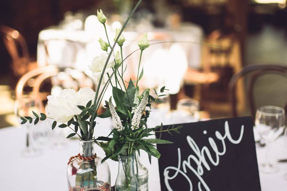 Wedding table dressing