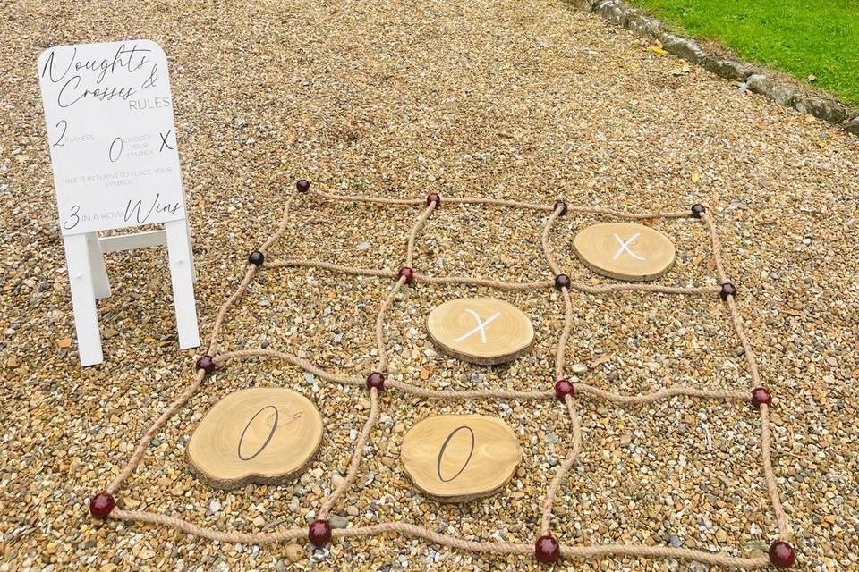 Noughts & Crosses