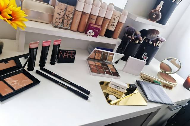 Clean Makeup Kit