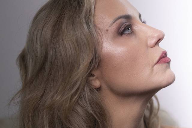 Glowing Bridal Makeup