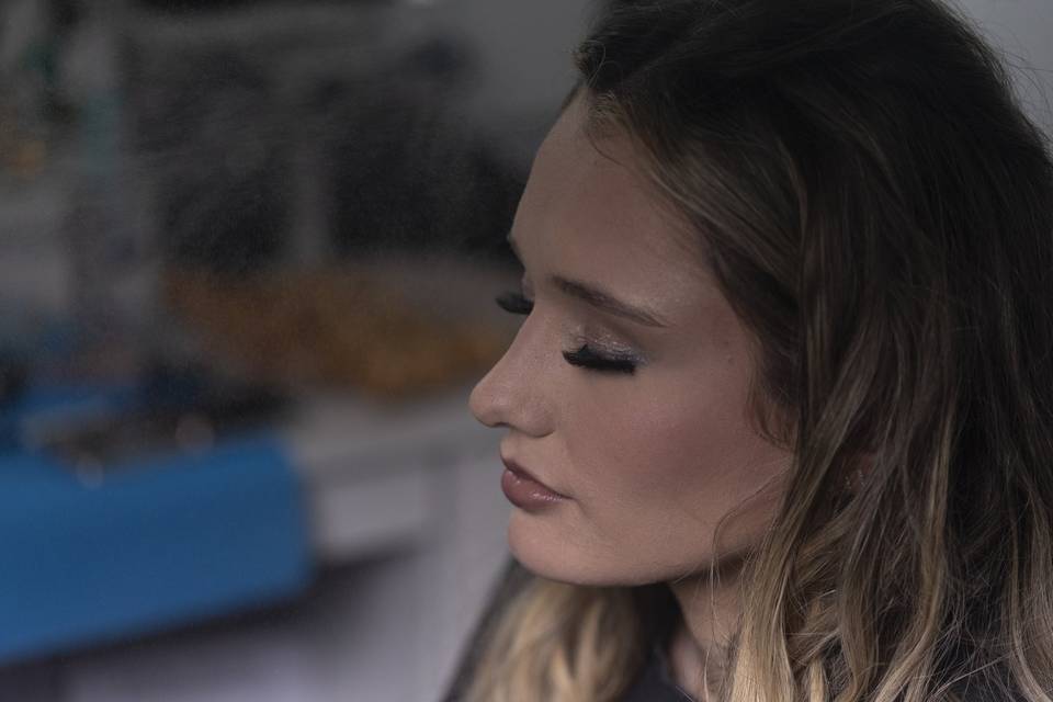 Complete Soft Glam Makeup