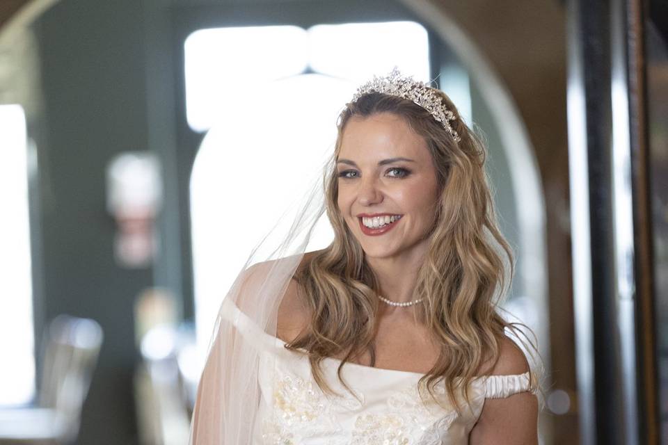 Relaxed Beachy Bridal Waves