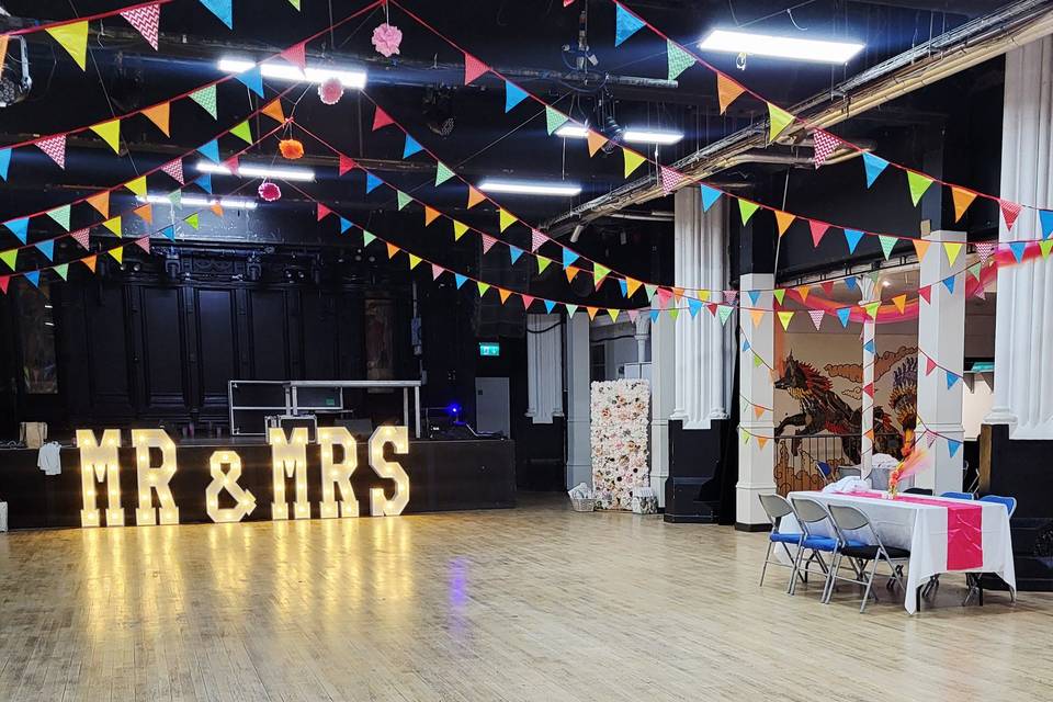 4Ft Mr&Mrs