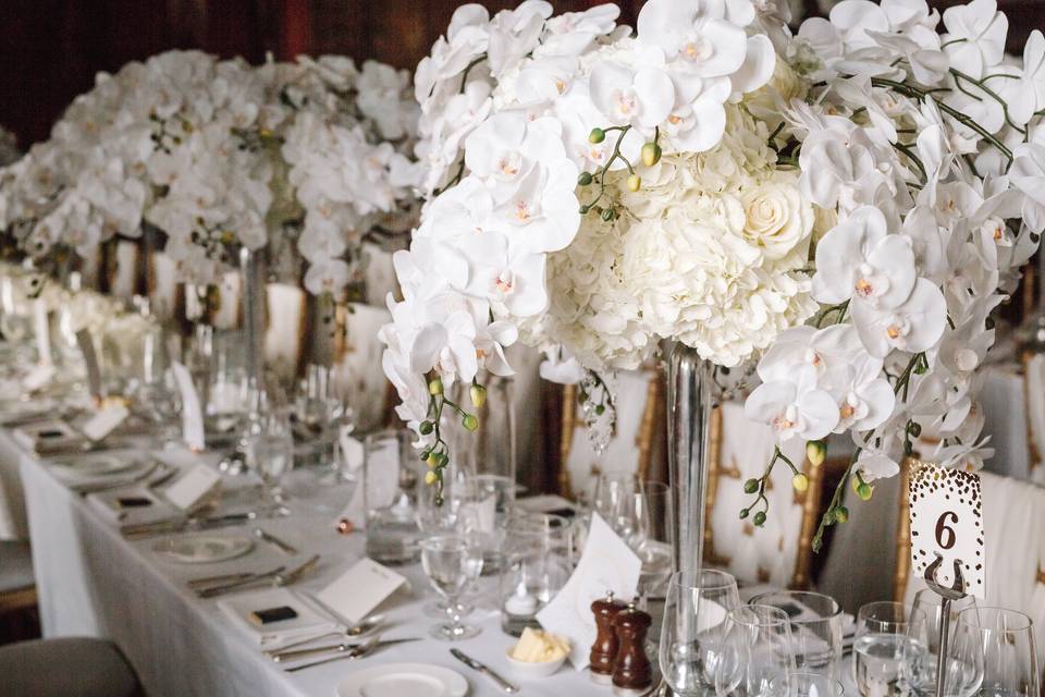 Beautiful White Table Design