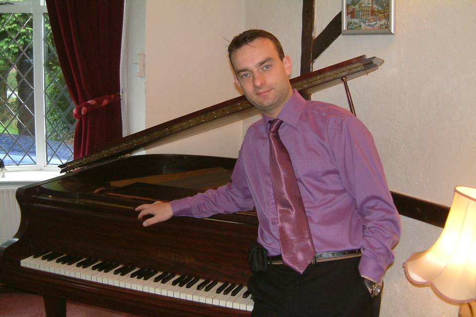 Lee Shetliffe - Pianist