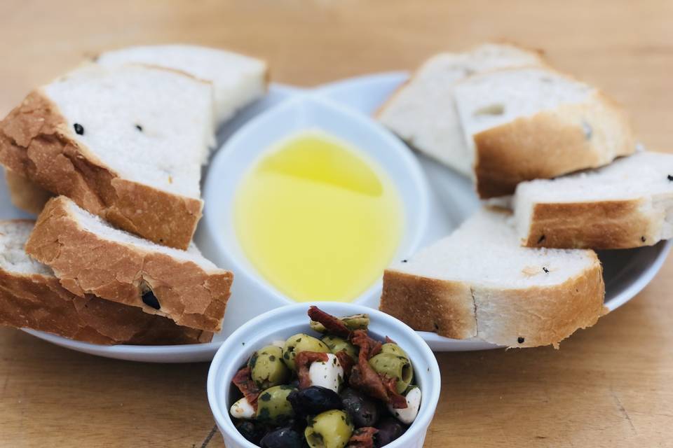 Rustic bread and dipping oil