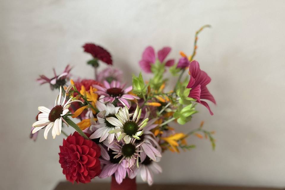 Bright, summer bridal bouquet