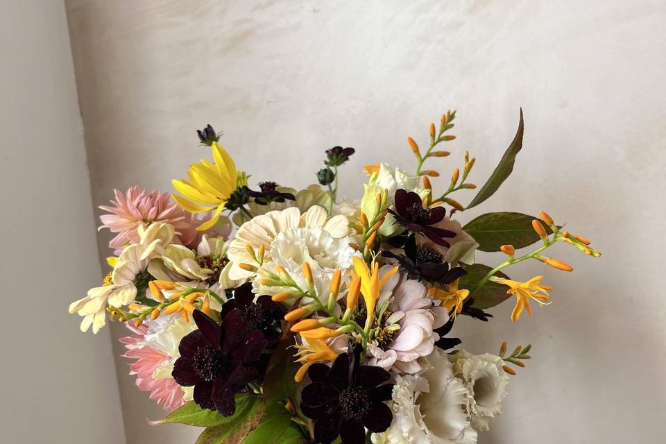 Autumnal bridal bouquet