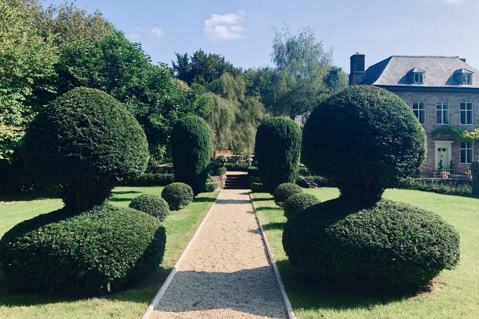 Our magical topiary avenue