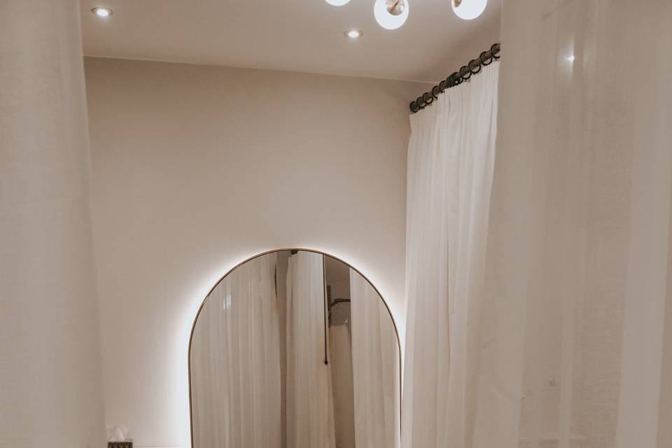 Dress Me Pretty Boutique