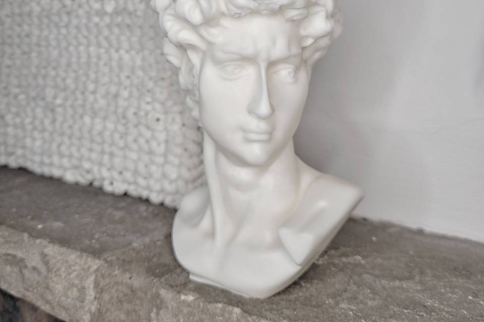 Statue Head Candle