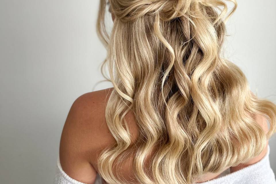 Textured half up half down bun
