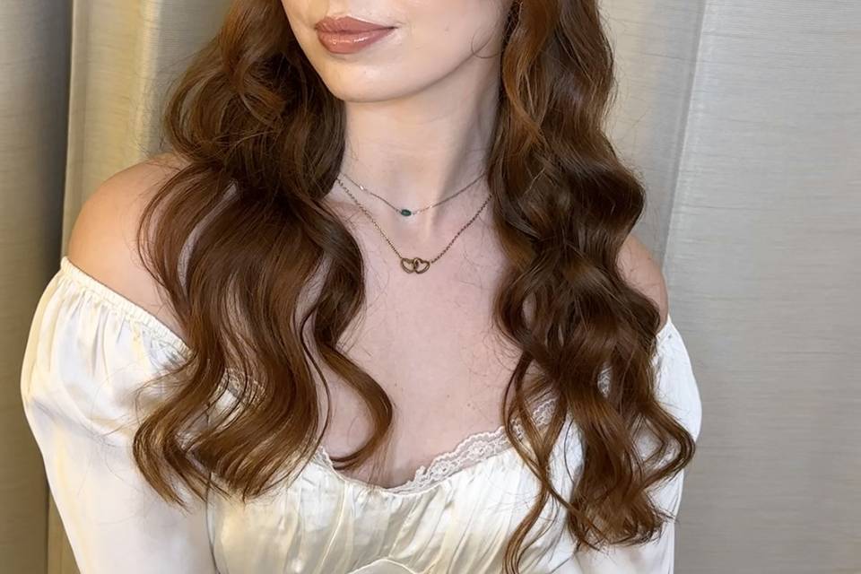 Soft glam wedding makeup