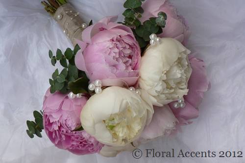 Floral Accents in Surrey - Wedding Florists 