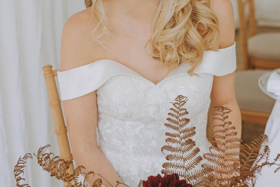 Natural wedding makeup blonde