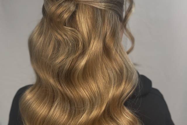 Half up waves