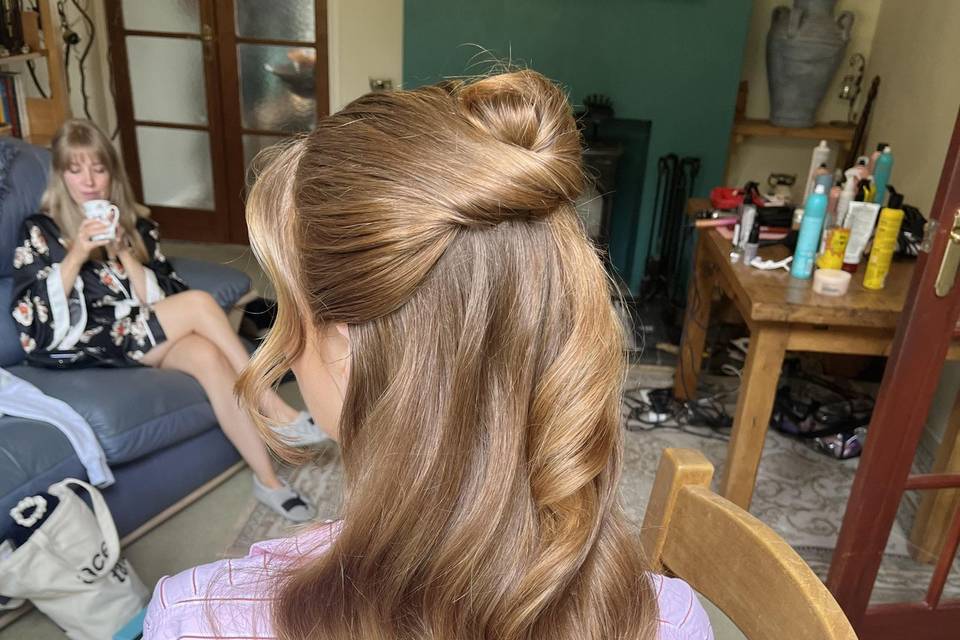 Half up waves