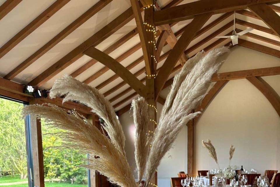 Pampas centrepiece