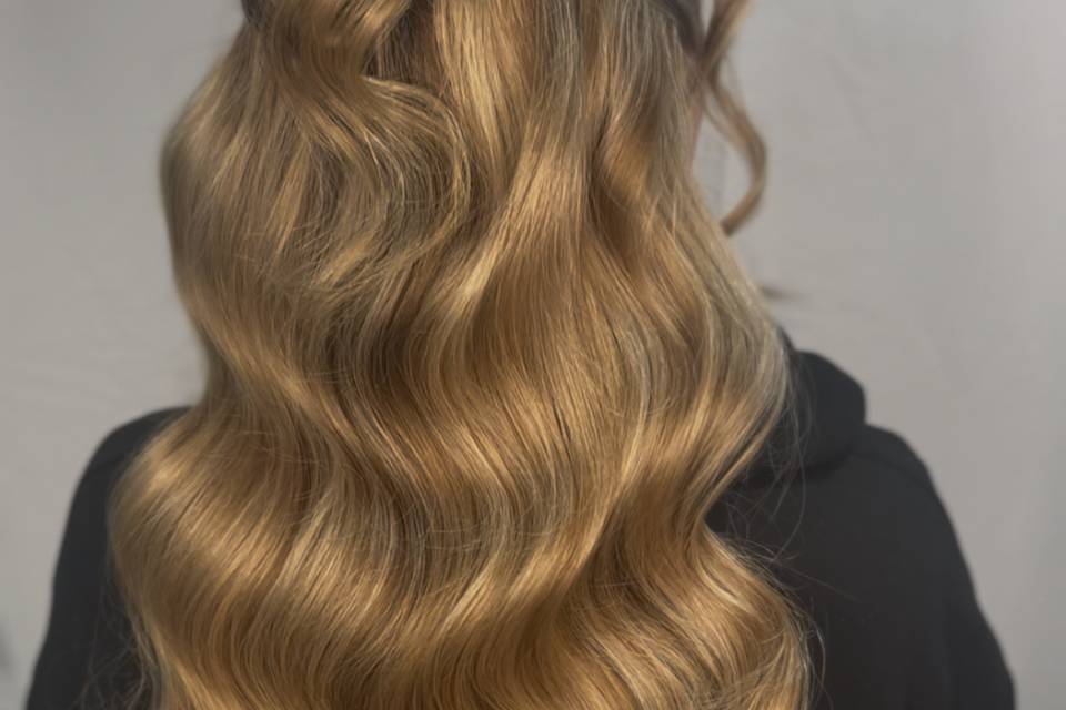Half up waves