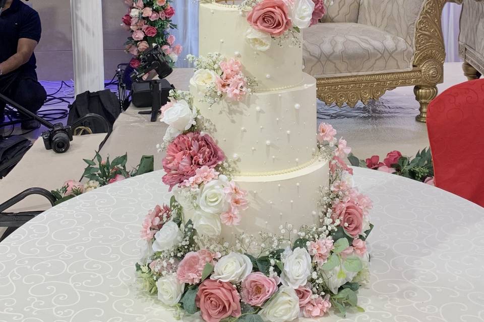 5 tier wedding cake