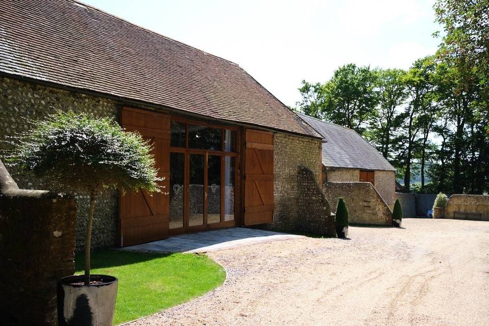 Stunning East and West Barns