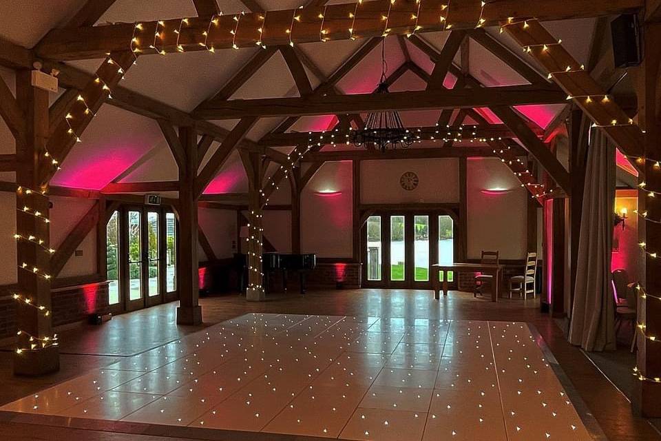 Sandhole Oak Barn