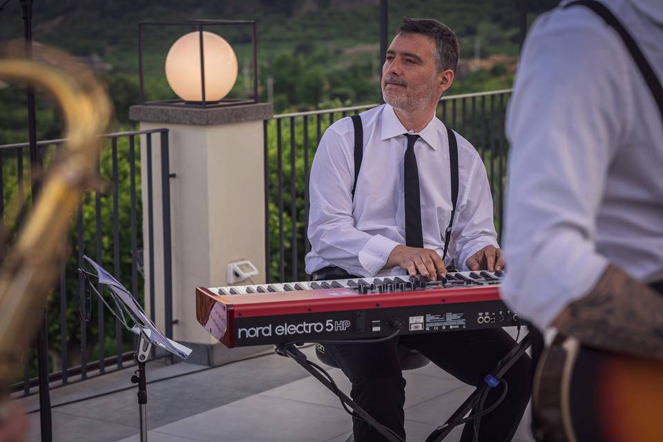Electric keyboard