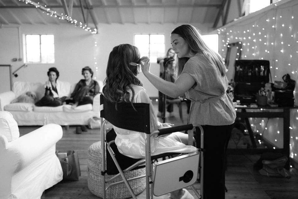 Bridal Prep in Loft Rm