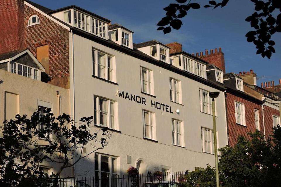 Manor Hotel