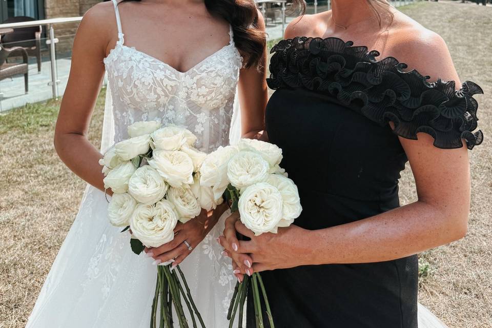 Bride & Bridesmaid