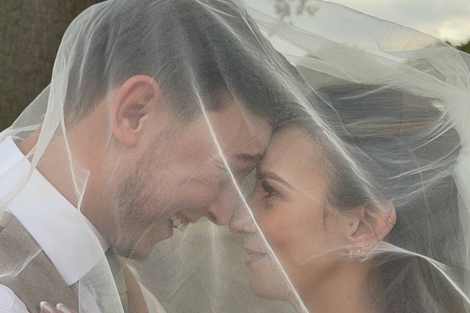 Giggles under the veil