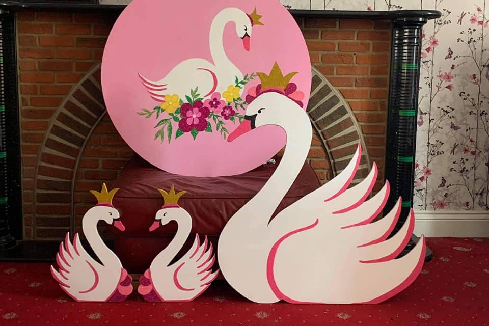 Swan decor