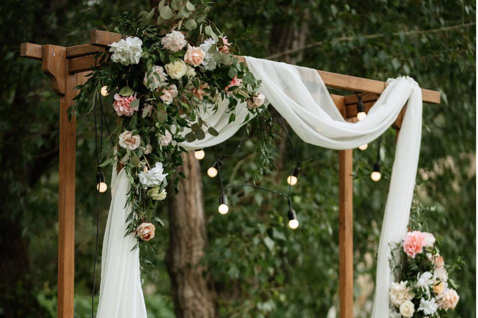 Beautiful Wedding Arches