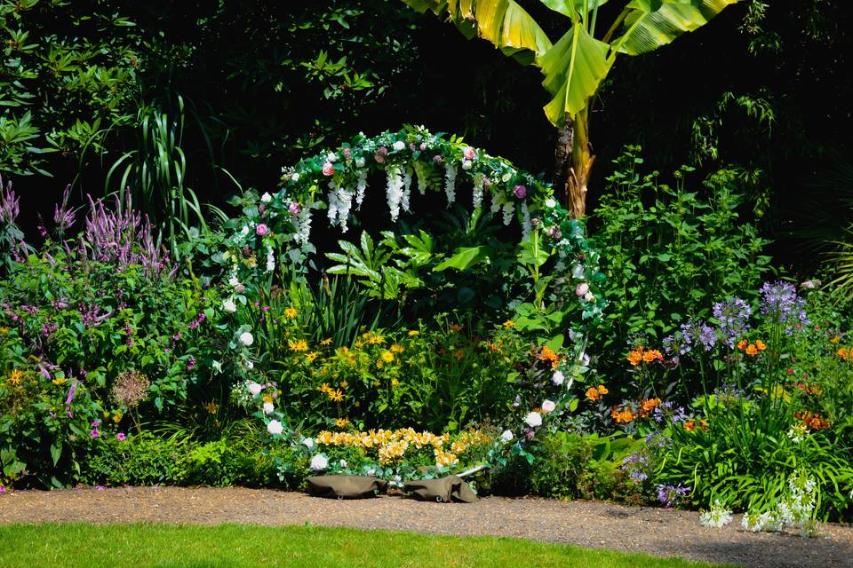 Floral willow hoop