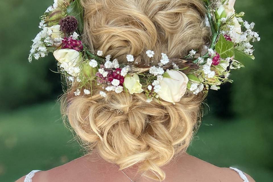 Messy curly hair up